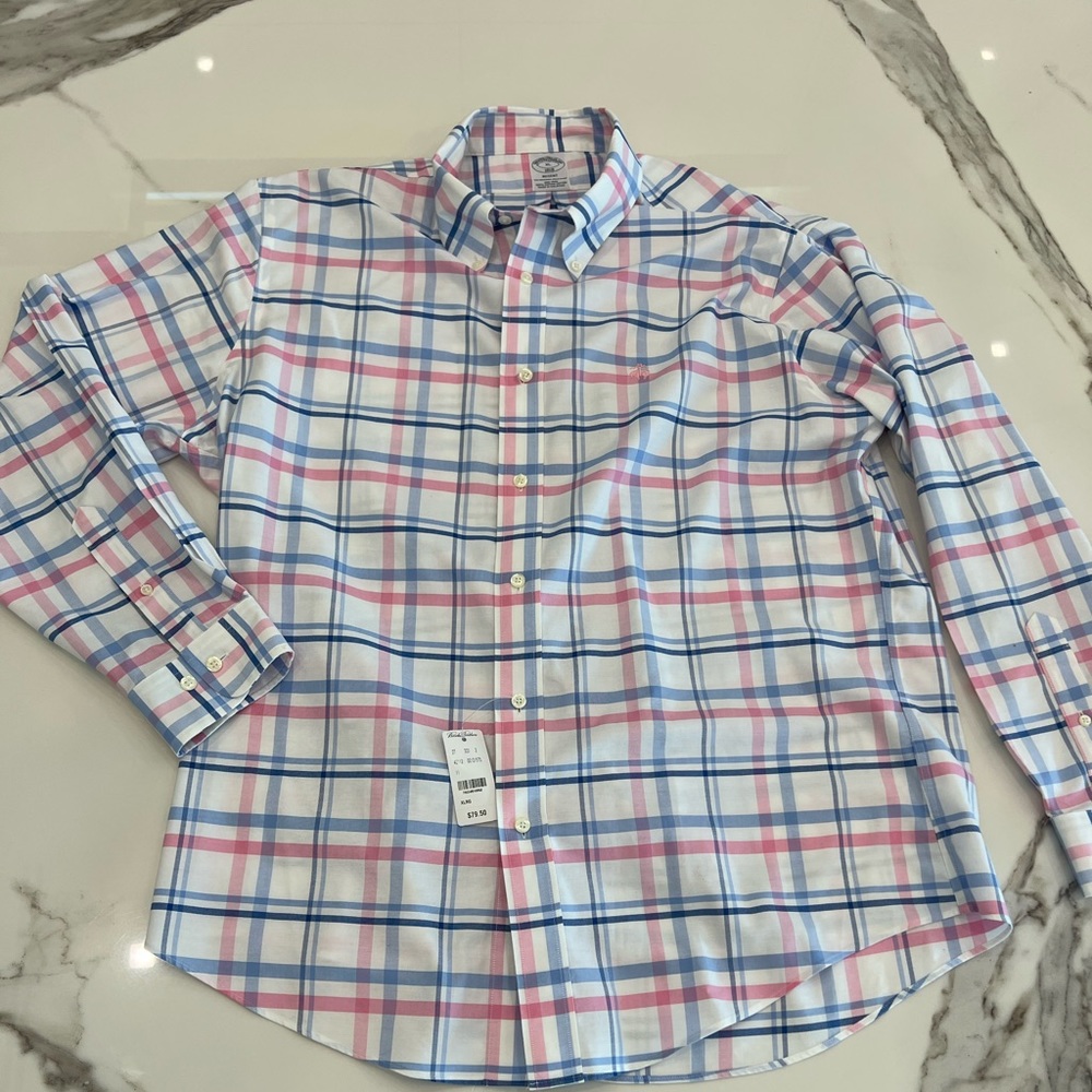 Mens brooks brothers button down, Xl new with tags